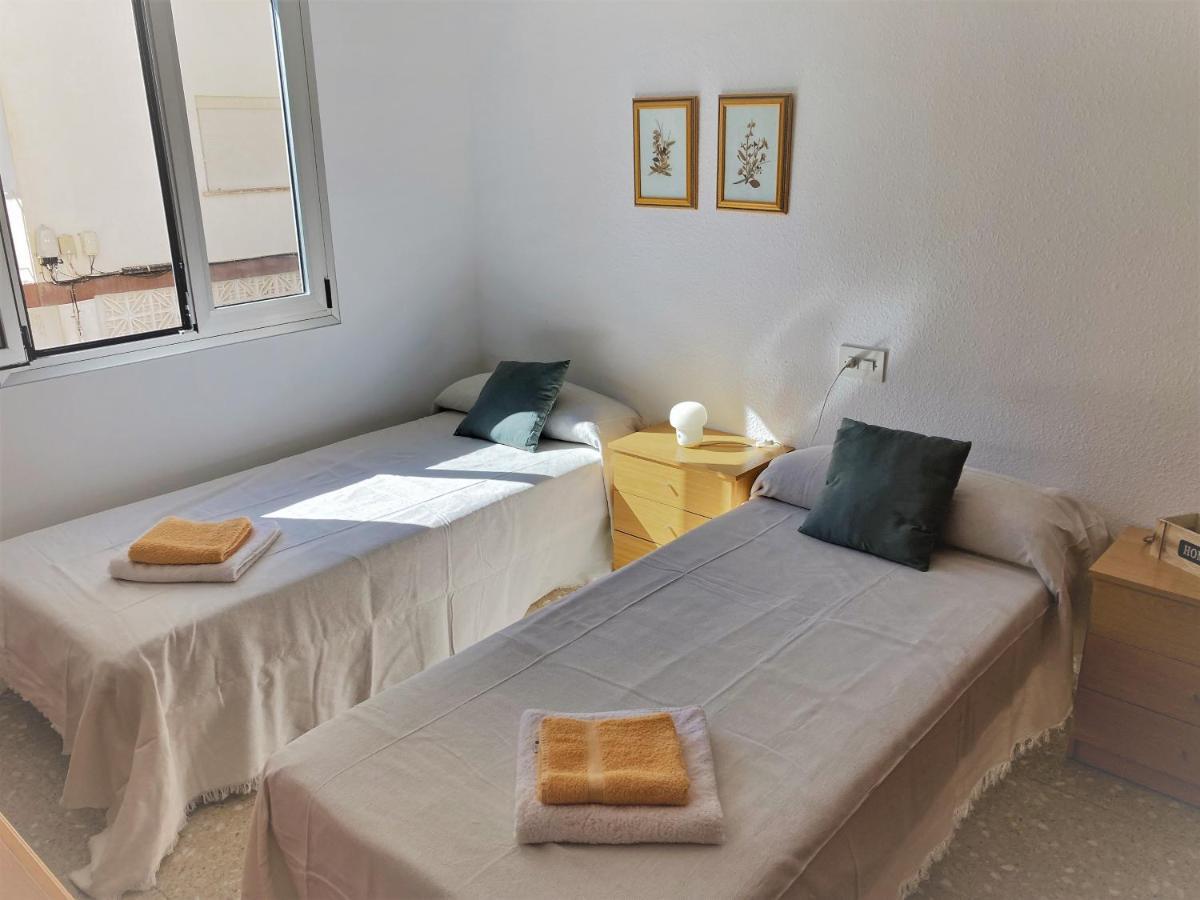 Large Apartment With Sea Views Суэка Экстерьер фото